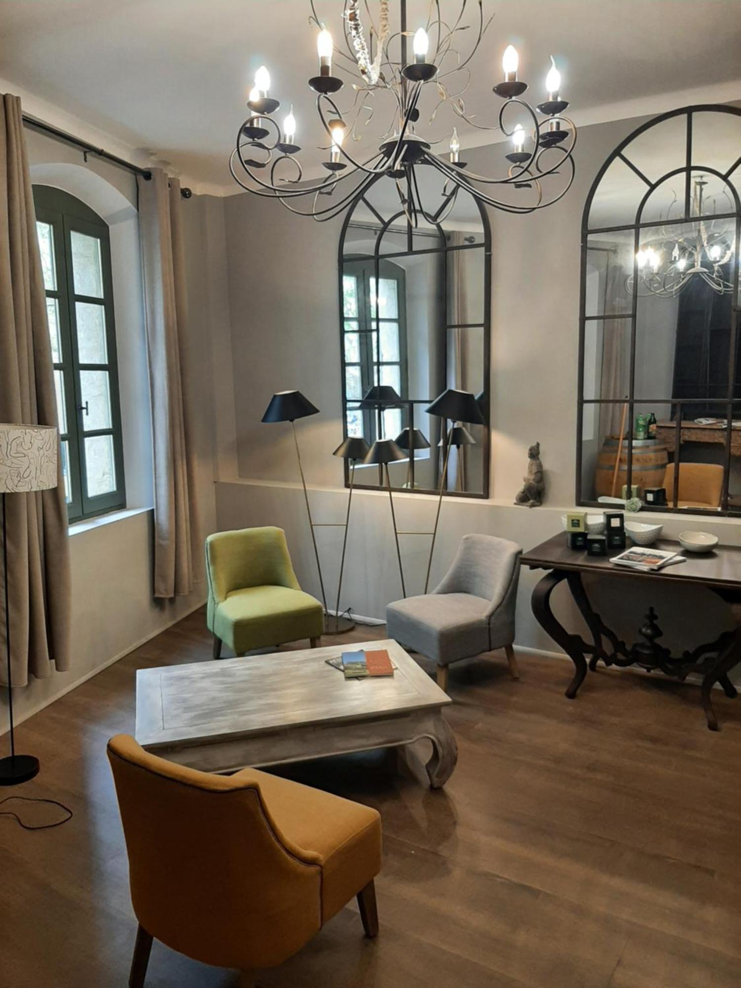 Une chambre à Uzès Esterno foto